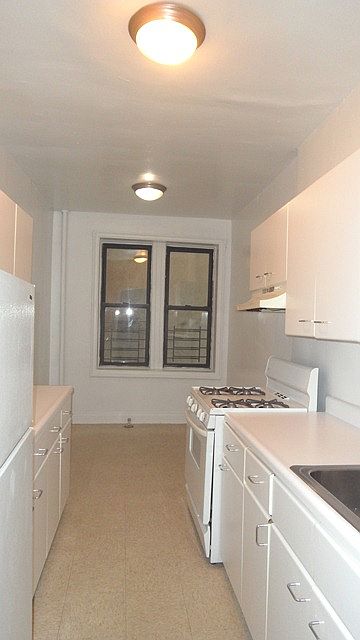 1st image of 2101 Cedar Ave APT 8A