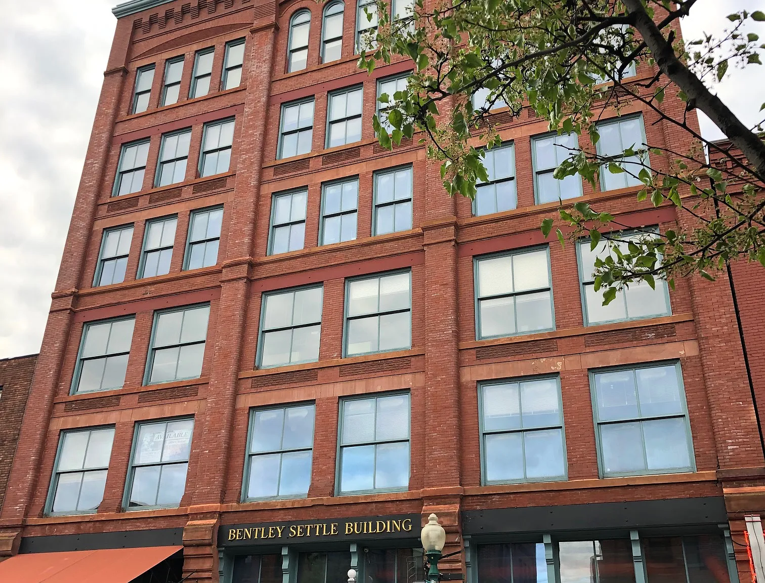 Bentley Lofts — Photo 1