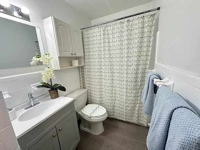 Bathroom Bathroom