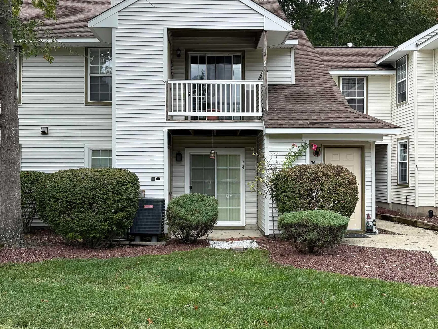 1 bed, 1.0 bath, $1,800 — Photo 1