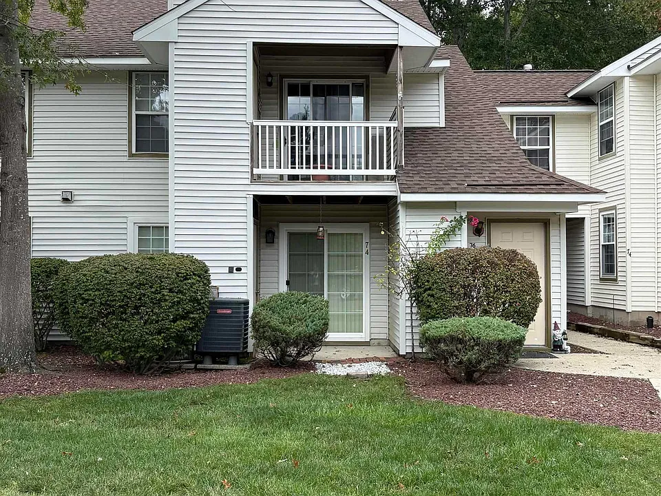 74 Waterview Dr