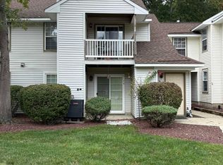74 Waterview Dr, Absecon, NJ 08205