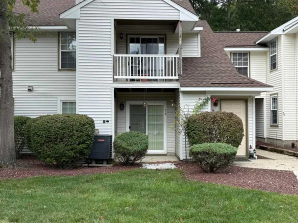 74 Waterview Dr, Absecon, NJ 08205