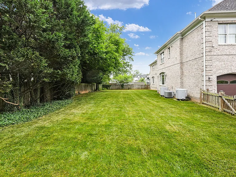 2233 Van Buren Ct — Photo 58