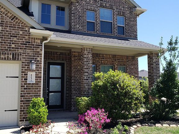 3rd image of 4231 Maple Glen Dr