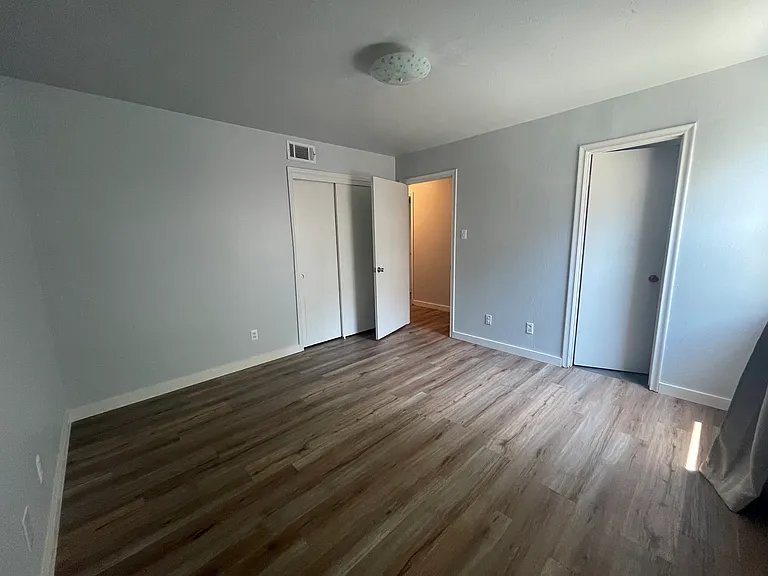 9655 Lanward Dr — Photo 13