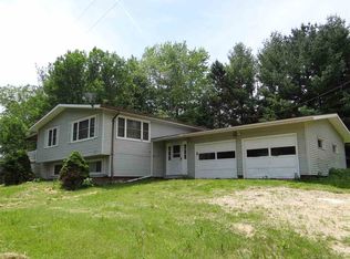 7491 County Rd, Cassville, WI 53806