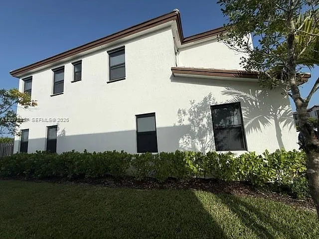 10025 SW 228th Ter #10025 — Photo 4