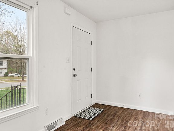 3rd image of 5610 Lawrence Orr Rd