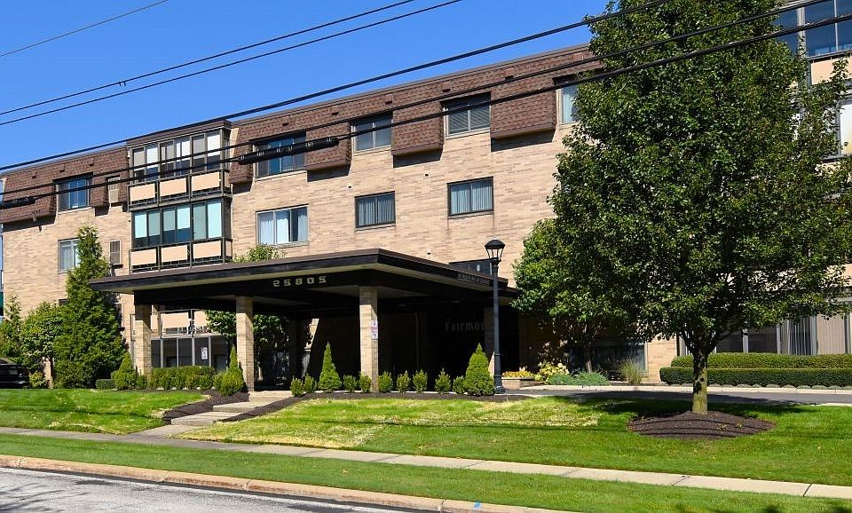 1st image of 25805 Fairmount Blvd APT 404