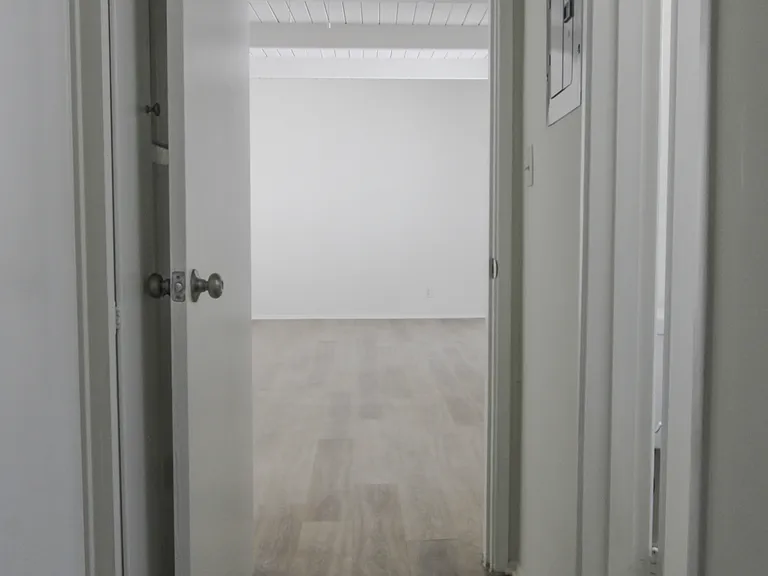 508 Hill Dr #10 — Photo 6