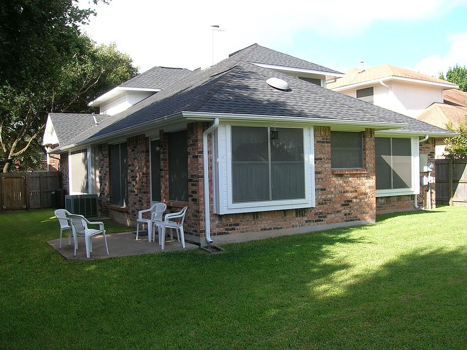 2nd image of 1116 Faircrest Dr