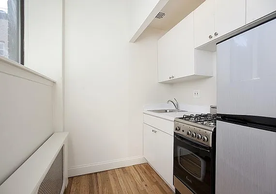 Rented by Buchbinder & Warren | media 24