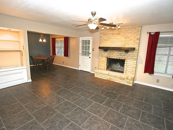 2nd image of 606 Balboa Dr