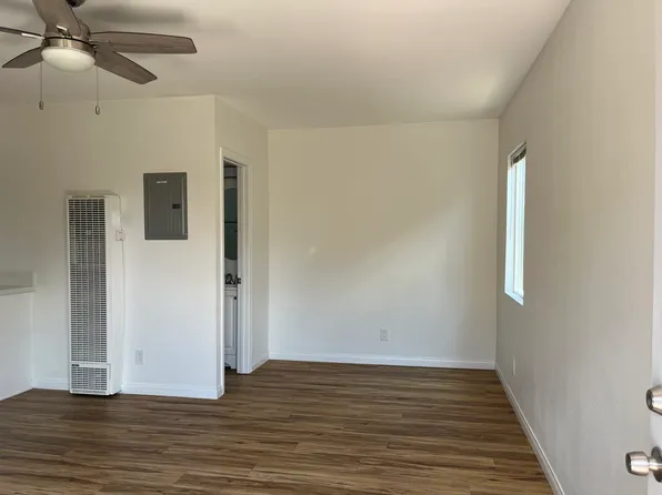 169 1/2 E 67th St, Long Beach, CA 90805