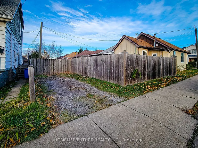 117 Harmony Ave — Photo 23