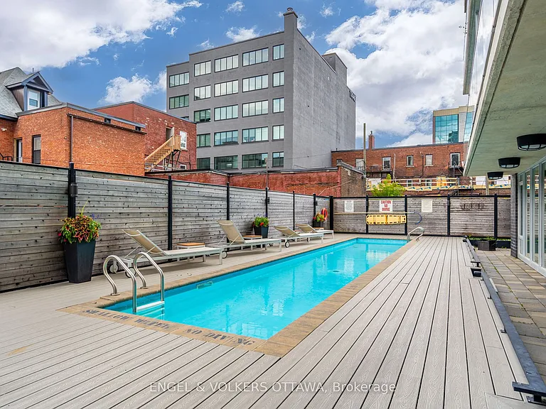 300 Lisgar St #701 — Photo 27