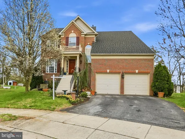 17416 Cobb Ct, Hagerstown, MD 21740