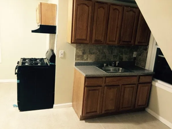 279 Jelliff Ave #3, Newark, NJ 07108