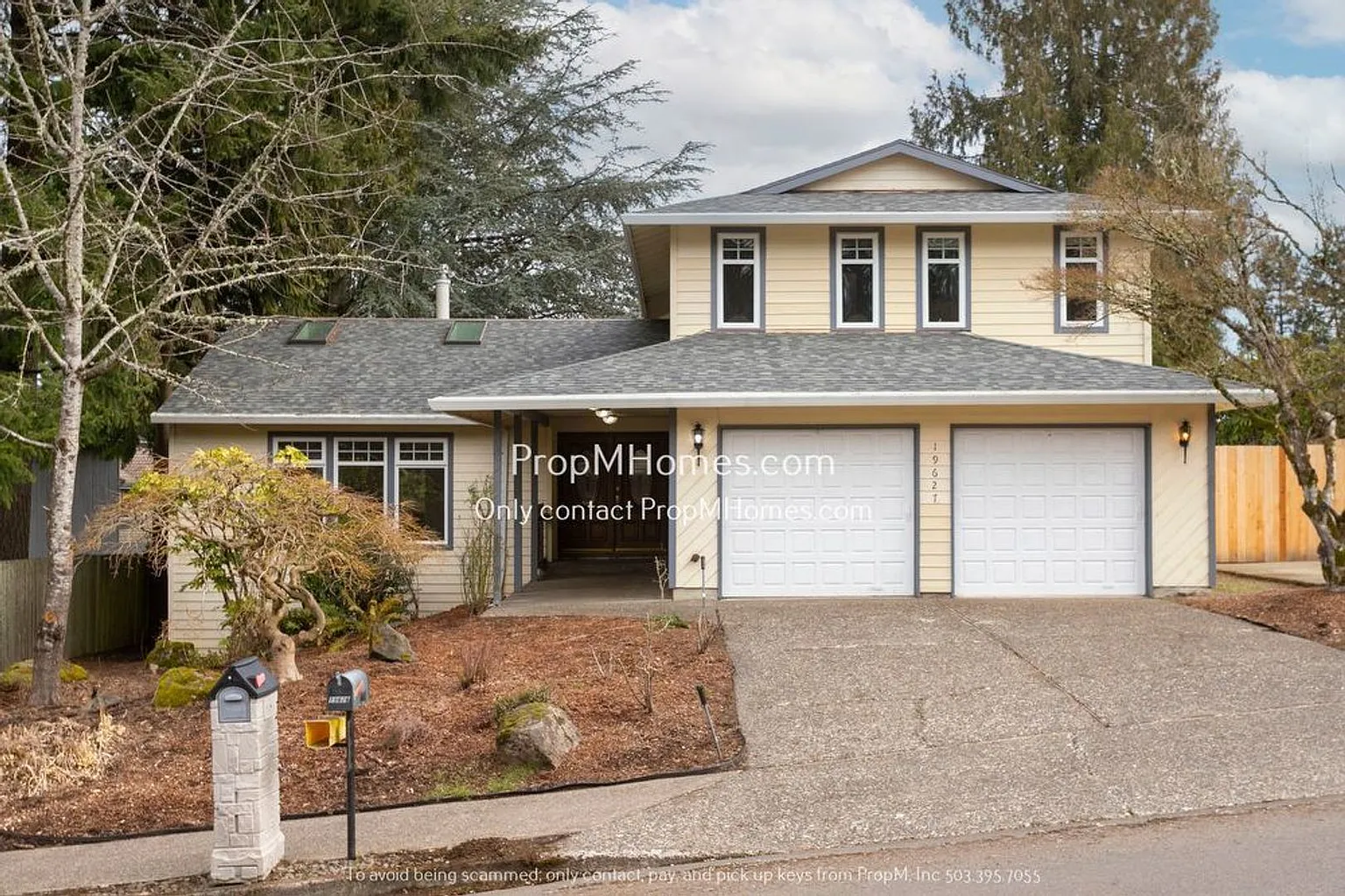 19627 Sun Cir photo 1