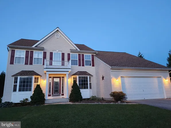 4203 Wagon Wheel Dr, Hampstead, MD 21074