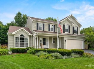 2516 Meadow Green Ct, Aurora, IL 60506