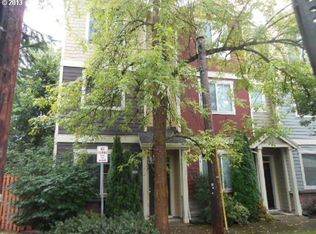 10390 SW 90th Ave UNIT 19, Portland, OR 97223