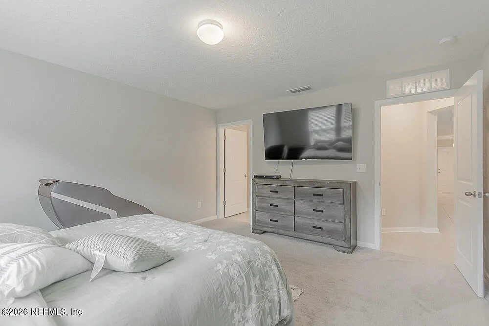 4 bed, 3.0 bath, 2184 sqft, $2,250 — Photo 4