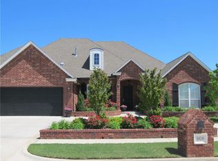 909 Corbett Dr, Norman, OK 73072