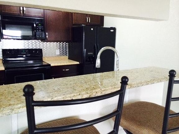 5th image of 11014 Belair Dr APT 4