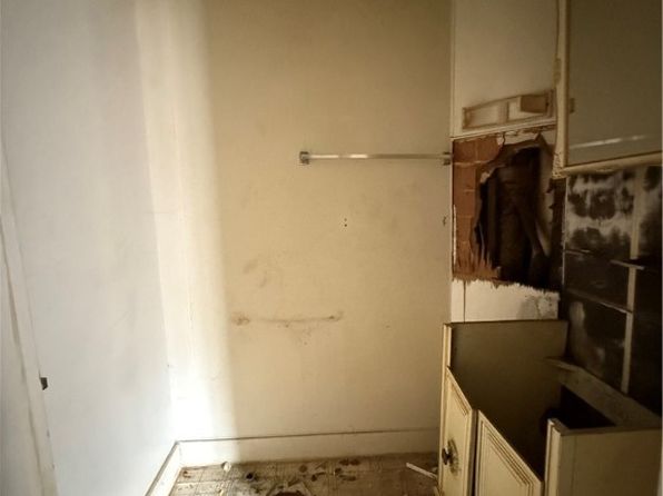 pittsburgh-pennsylvania-87992086 picture