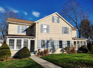 423 Middle Tpke E, Manchester, CT 06040