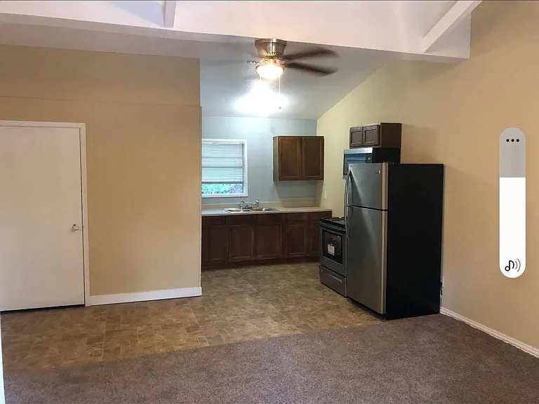 326 Mill St — Photo 2