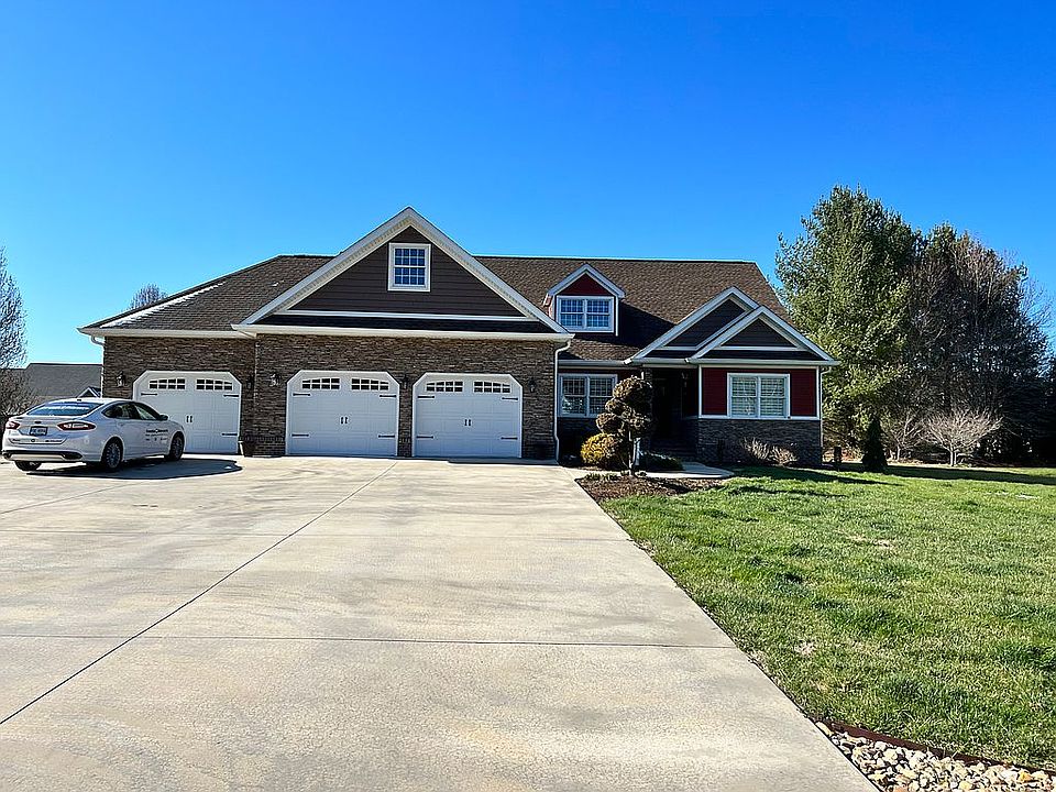 1st image of 130 Wedgewood Cir