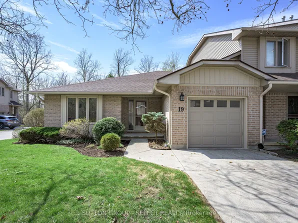 70 Glenroy Rd #19, London, ON N5Z 4W9