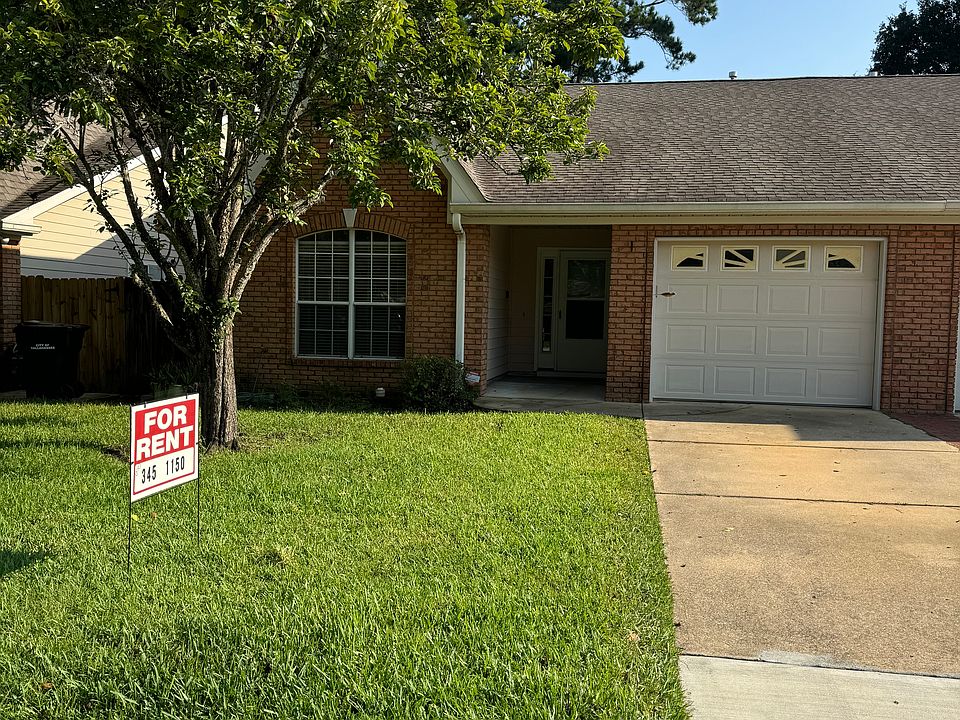 1st image of 1328 Mosswood Chase