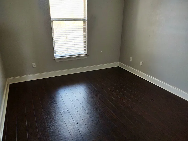 127 Range Dr — Photo 3