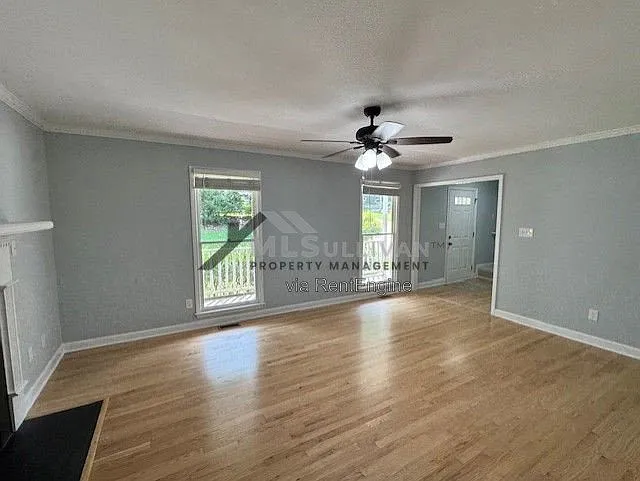 302 Rushingwater Dr — Photo 4