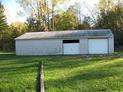 3rd image of 1811 Matheny Ave