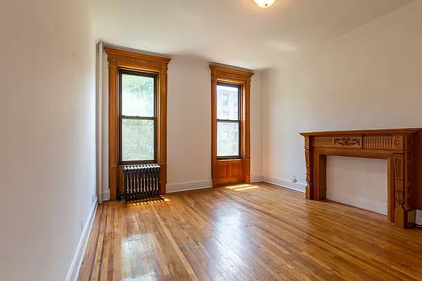 1st image of 936 President St #3R