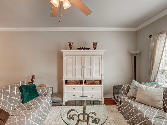 4th image of 207 Newport Cove Ct