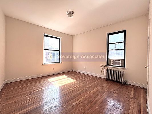 5th image of 300 Fort Washington Ave APT 5C
