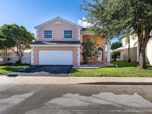 13950 Oak Ridge Dr, Davie, FL 33325