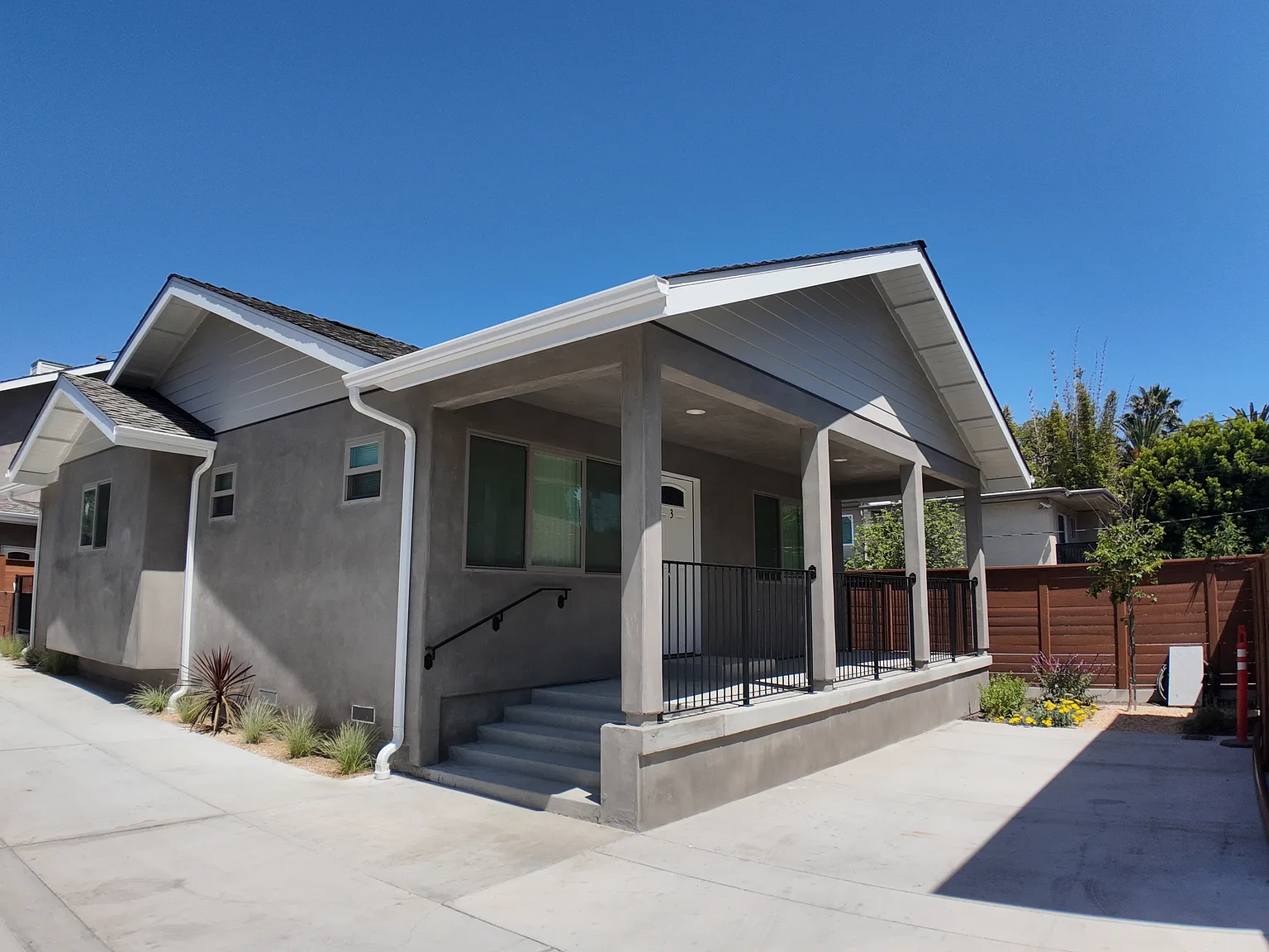 2 bed, $4,500 — Photo 1