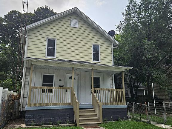 2nd image of 223 Jerome St
