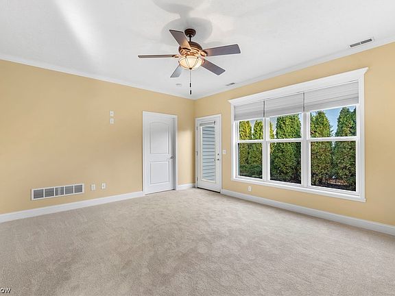 5th image of 36112 Bridgeport Dr