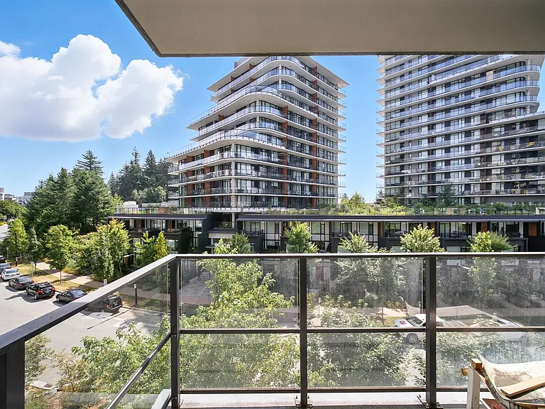 8850 University Cres #4XX — Photo 12