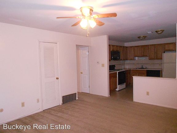 3rd image of 1382 Highland St APT B1