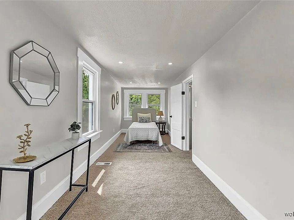 1st image of 758 Taft Ave #2