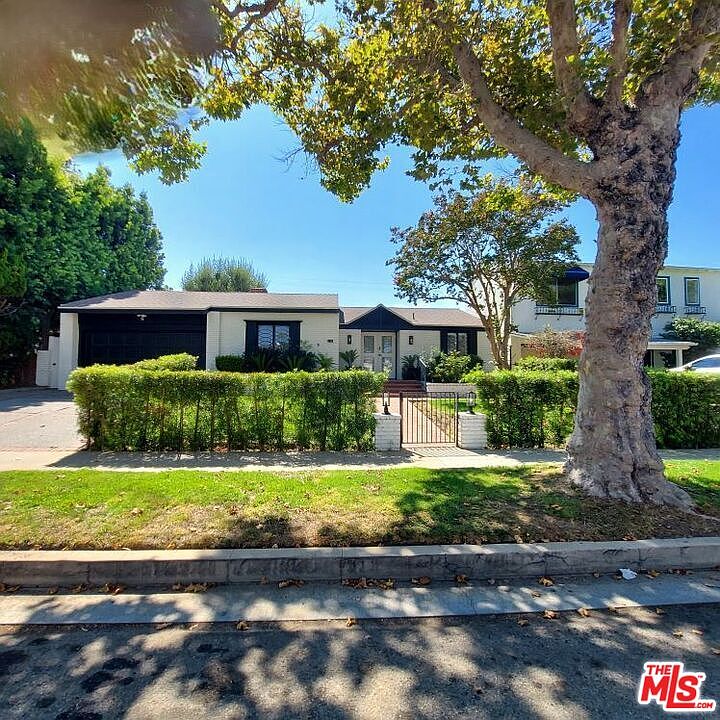 1st image of 341 S Rodeo Dr